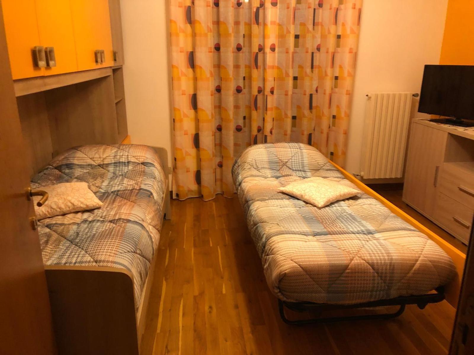 Lukas Home Con Il Cuore Appartamento 3 Camere Al Piano Terra E Appartamento 1 Camera In Taverna Merone Exterior foto